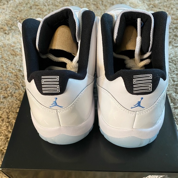 Jordan 11 Retro Low Legend Blue men’s size 11